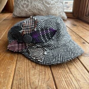 Mudd Black and White Herringbone Cap